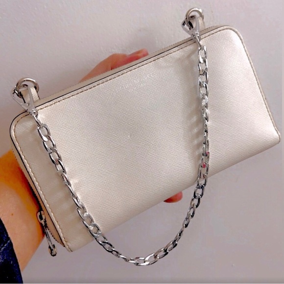 HENRI BENDEL SAFFIANO LEATHER CONTINENTAL WALLET
